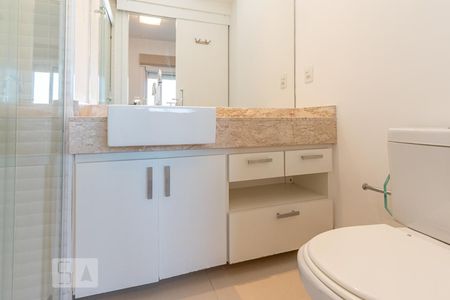 Apartamento para alugar com 82m², 2 quartos e 2 vagas Apartamento para alugar com 82m², 2 quartos e 2 vagasBanheiro da Suite 1