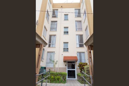 Apartamento para alugar com 57m², 2 quartos e 1 vaga Apartamento para alugar com 57m², 2 quartos e 1 vagaFachada