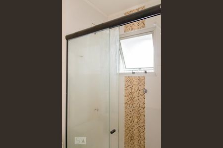 Banheiro Social de apartamento para alugar com 2 quartos, 57m² em São José, São Caetano do Sul