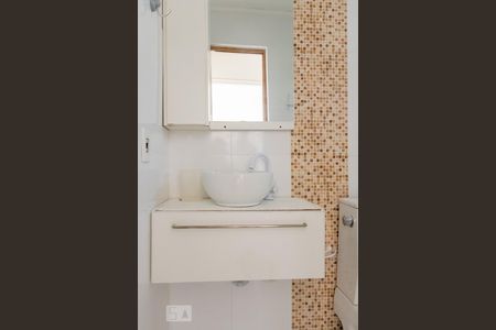 Banheiro Social de apartamento para alugar com 2 quartos, 57m² em São José, São Caetano do Sul