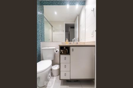 Apartamento à venda com 65m², 2 quartos e 1 vagaBanheiro da Suíte