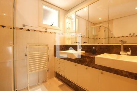 Casa de condomínio à venda com 260m², 4 quartos e 2 vagasBanheiro suite