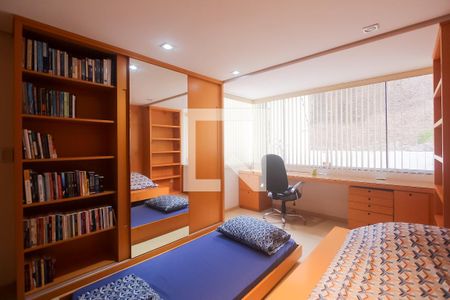 Casa de condomínio à venda com 260m², 4 quartos e 2 vagasQuarto 3