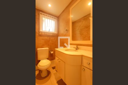 Casa de condomínio à venda com 260m², 4 quartos e 2 vagasLavabo 