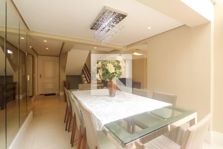 Sala de casa de condomínio à venda com 4 quartos, 260m² em Boa Vista, Porto Alegre