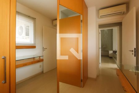 Casa de condomínio à venda com 260m², 4 quartos e 2 vagasCloset suite 