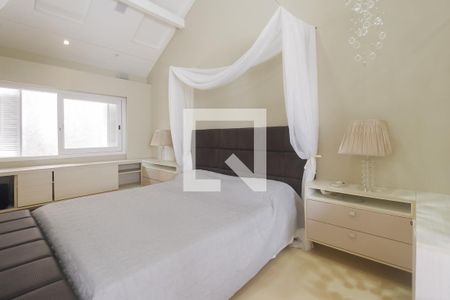 Casa de condomínio à venda com 260m², 4 quartos e 2 vagasSuite 1