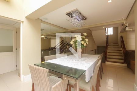 Sala de casa de condomínio à venda com 4 quartos, 260m² em Boa Vista, Porto Alegre