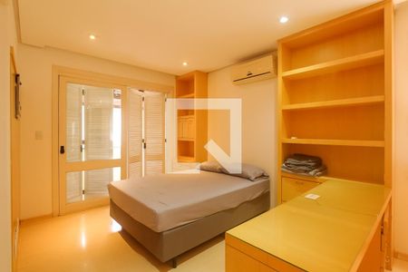 Casa de condomínio à venda com 260m², 4 quartos e 2 vagasSuite 2