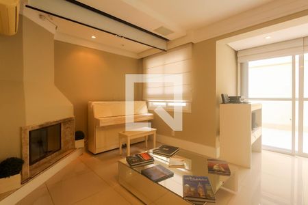 Sala de casa de condomínio à venda com 4 quartos, 260m² em Boa Vista, Porto Alegre