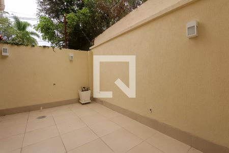 Pátio de casa de condomínio à venda com 4 quartos, 260m² em Boa Vista, Porto Alegre