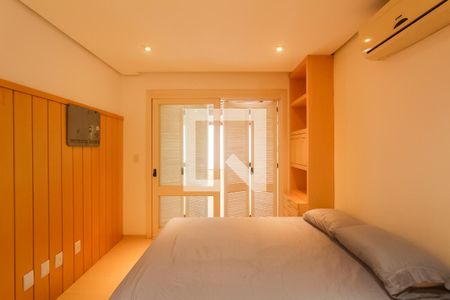 Casa de condomínio à venda com 260m², 4 quartos e 2 vagasSuite 2