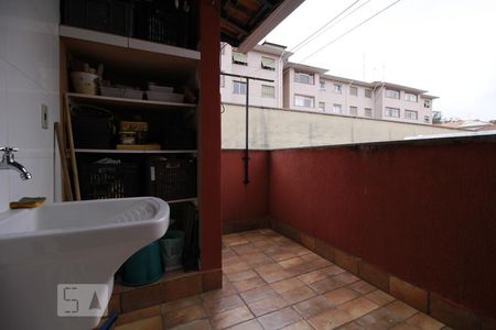 Casa à venda com 160m², 3 quartos e 1 vagaÁrea de Serviço