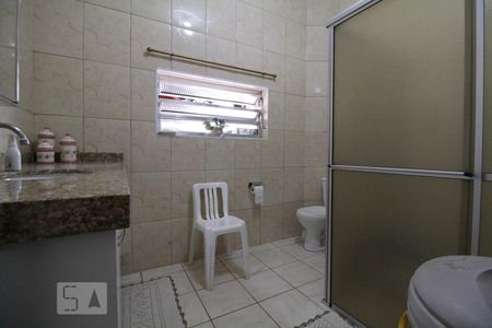 Casa à venda com 160m², 3 quartos e 1 vagaBanheiro