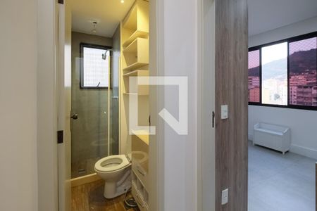 Banheiro Corredor de apartamento para alugar com 3 quartos, 83m² em Tijuca, Rio de Janeiro
