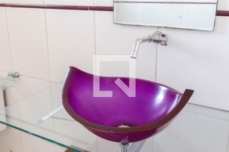 Casa para alugar com 200m², 2 quartos e 2 vagas Casa para alugar com 200m², 2 quartos e 2 vagasBanheiro