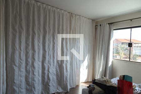 Casa para alugar com 200m², 2 quartos e 2 vagas Casa para alugar com 200m², 2 quartos e 2 vagasQuarto