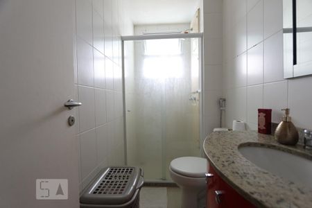 Banheiro da Suíte de apartamento para alugar com 2 quartos, 80m² em Jacarepaguá, Rio de Janeiro