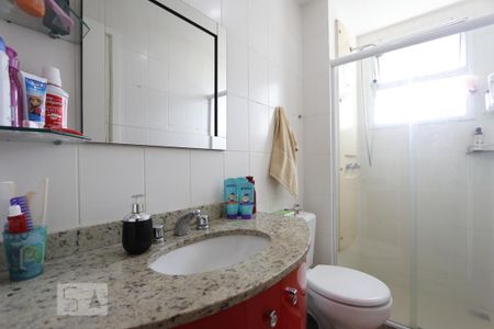 Banheiro de apartamento para alugar com 2 quartos, 80m² em Jacarepaguá, Rio de Janeiro