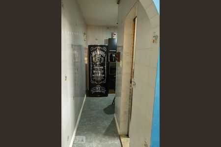 Casa de condomínio à venda com 60m², 2 quartos e 1 vagacorredor para quartos e banheiro