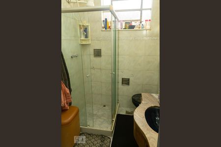 Casa de condomínio à venda com 60m², 2 quartos e 1 vagabanheiro social