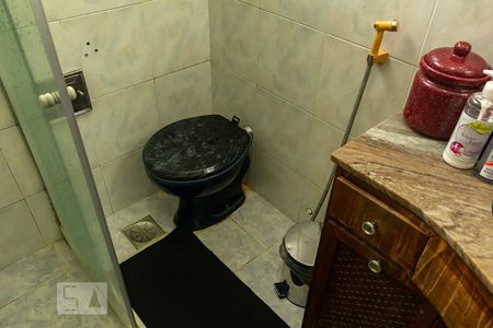 Casa de condomínio à venda com 60m², 2 quartos e 1 vagabanheiro social