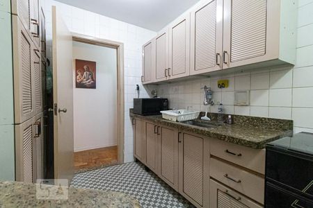 Apartamento à venda com 90m², 3 quartos e sem vagaCozinha
