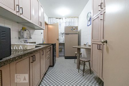 Apartamento à venda com 90m², 3 quartos e sem vagaCozinha