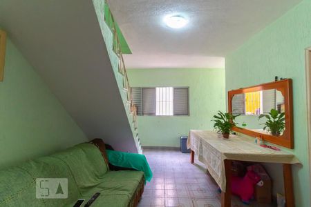 Sala de casa à venda com 4 quartos, 100m² em Vila Marieta, São Paulo