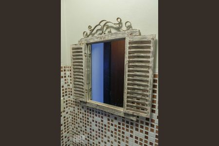 Casa de condomínio à venda com 220m², 3 quartos e 3 vagasBanheiro 