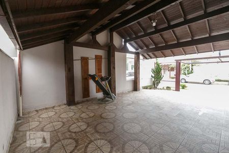 Casa de condomínio à venda com 220m², 3 quartos e 3 vagasGaragem