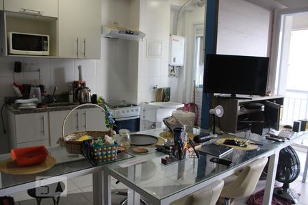 Sala/Cozinha de apartamento para alugar com 2 quartos, 60m² em Vila Matias, Santos
