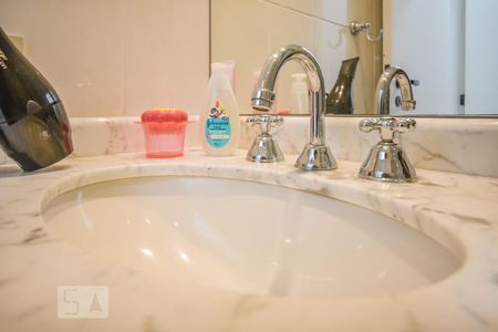 Apartamento à venda com 90m², 2 quartos e 2 vagasBanheiro do Quarto 2