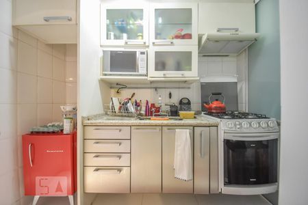 Apartamento à venda com 90m², 2 quartos e 2 vagasCozinha