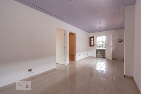 Sala/Cozinha de casa para alugar com 2 quartos, 75m² em Jardim Monte Kemel, São Paulo