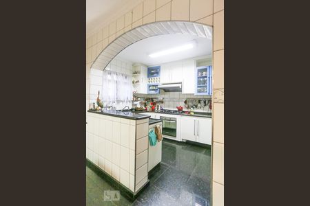 Casa à venda com 332m², 3 quartos e 2 vagasCozinha