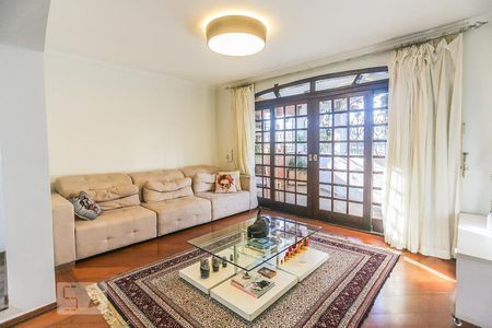 Sala de Estar de casa à venda com 3 quartos, 332m² em Quitaúna, Osasco