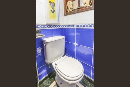 Casa à venda com 332m², 3 quartos e 2 vagasLavabo