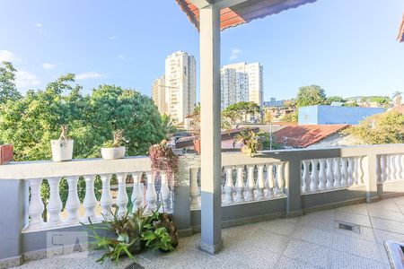 Casa à venda com 332m², 3 quartos e 2 vagasVaranda com Churrasqueira