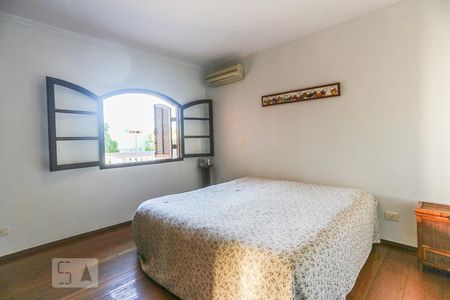 Casa à venda com 332m², 3 quartos e 2 vagasSuite 1