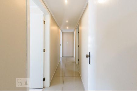 Corredor de apartamento para alugar com 3 quartos, 105m² em Vila Rossi Borghi E Siqueira, Campinas