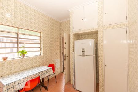 Casa à venda com 160m², 3 quartos e 2 vagas Casa à venda com 160m², 3 quartos e 2 vagasCozinha