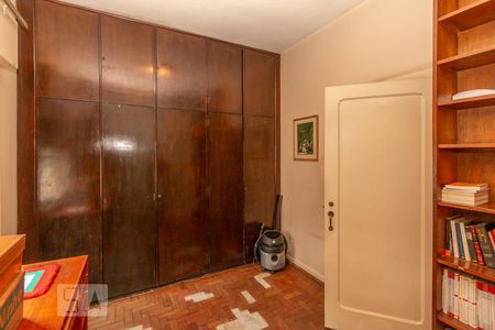 Casa à venda com 160m², 3 quartos e 2 vagas Casa à venda com 160m², 3 quartos e 2 vagasQuarto 3