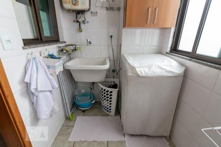 Apartamento à venda com 107m², 2 quartos e 1 vagaÁrea de Serviço
