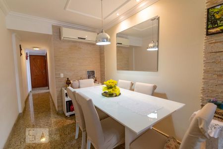 Apartamento à venda com 107m², 2 quartos e 1 vagaSala