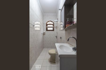 Casa à venda com 125m², 3 quartos e 2 vagasBanheiro