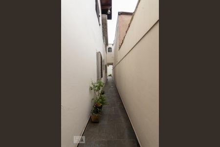Casa à venda com 125m², 3 quartos e 2 vagasCorredor Externo