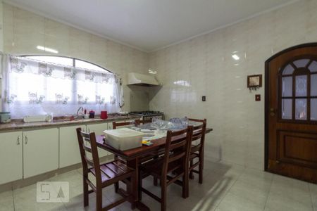 Casa à venda com 125m², 3 quartos e 2 vagasCozinha
