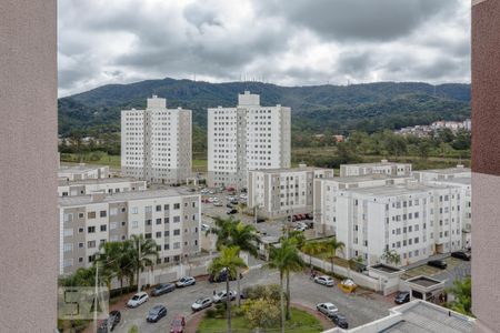 Área de Serviço - Vista de apartamento para alugar com 2 quartos, 58m² em Loteamento Mogilar, Mogi das Cruzes