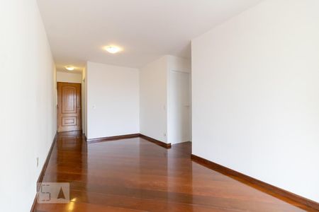 Sala de apartamento para alugar com 3 quartos, 70m² em Vila Brasílio Machado, São Paulo